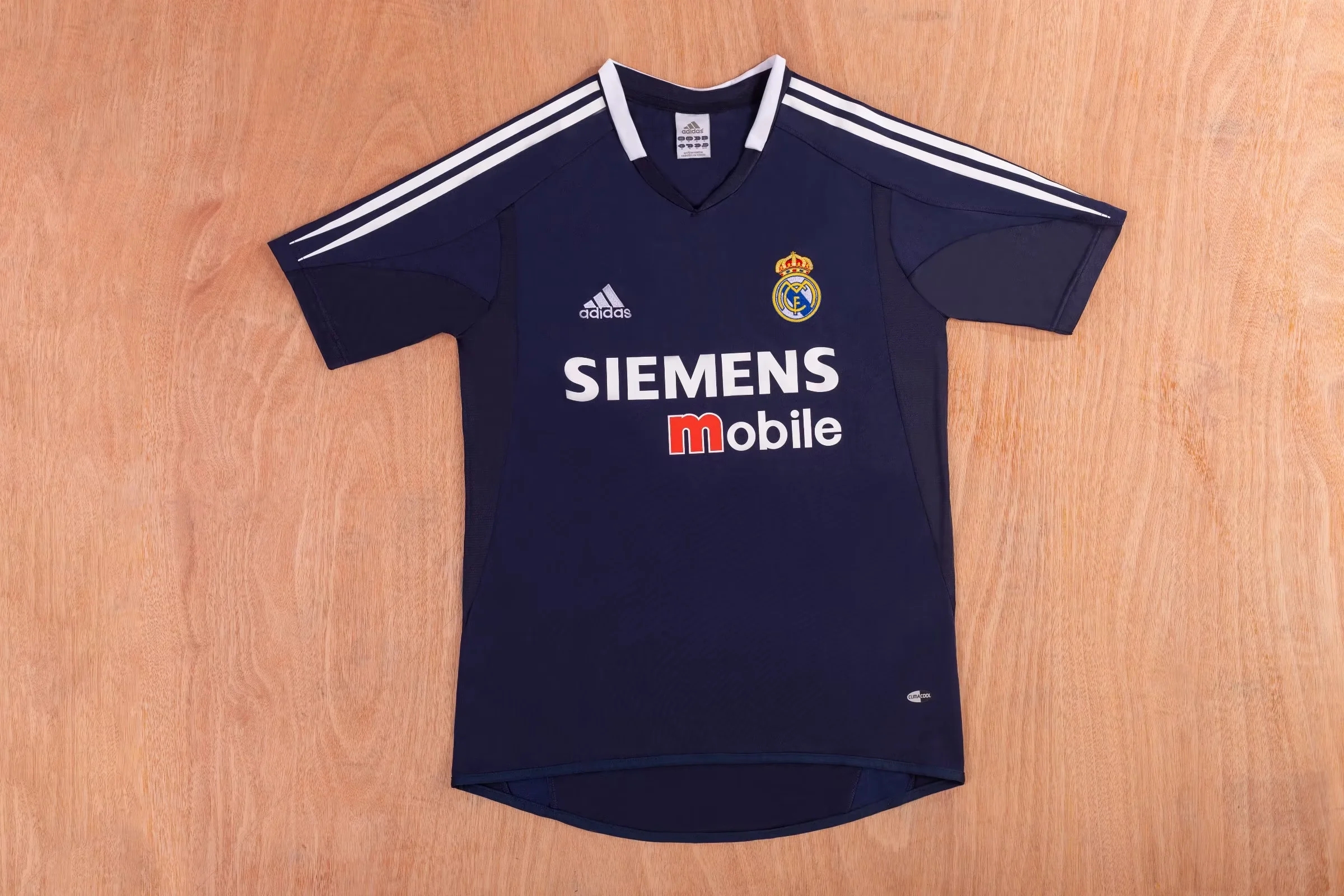 Camiseta Real Madrid 2004/2005 Segunda Equipación